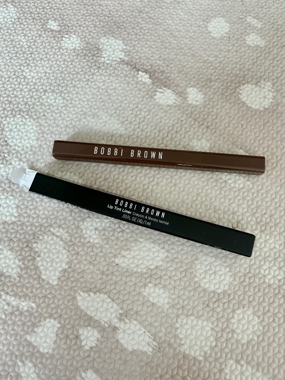 Bobbie Brown - Lip Tint Liner & Sheer Lip Stain